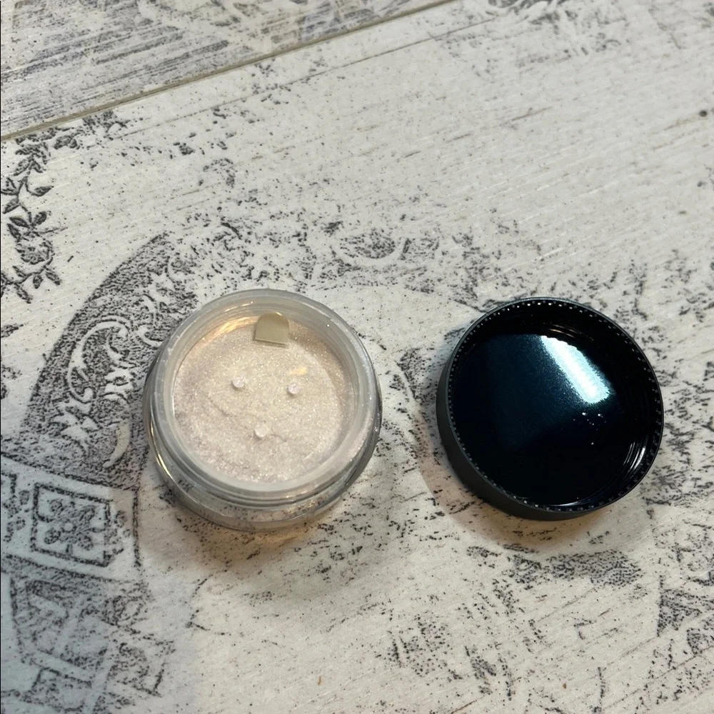 Medusas Makeup Cosmic Highlighter